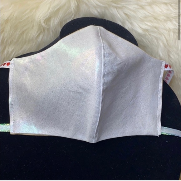 ❤️Womens Rainbow Holographic and Heart Face Mask❤️ - Picture 2 of 6